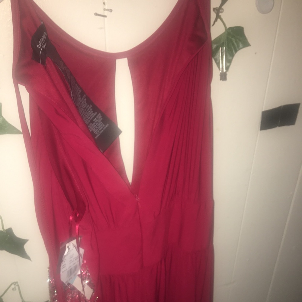 Dress - Picture 3 of 6